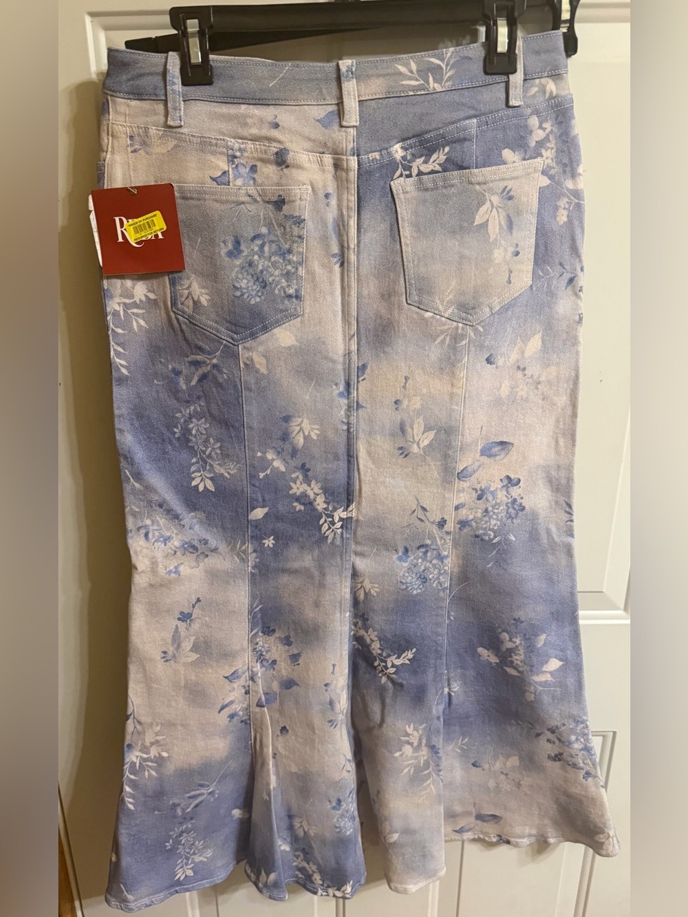 Reba Blue and Cream Floral Ombre A-Line Skirt - Picture 7 of 9